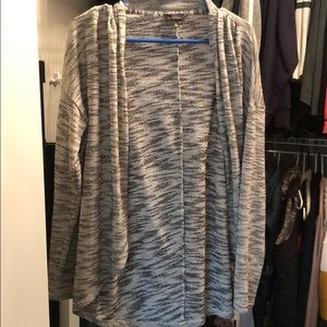 THE LIMITED oversized gray and black sweater